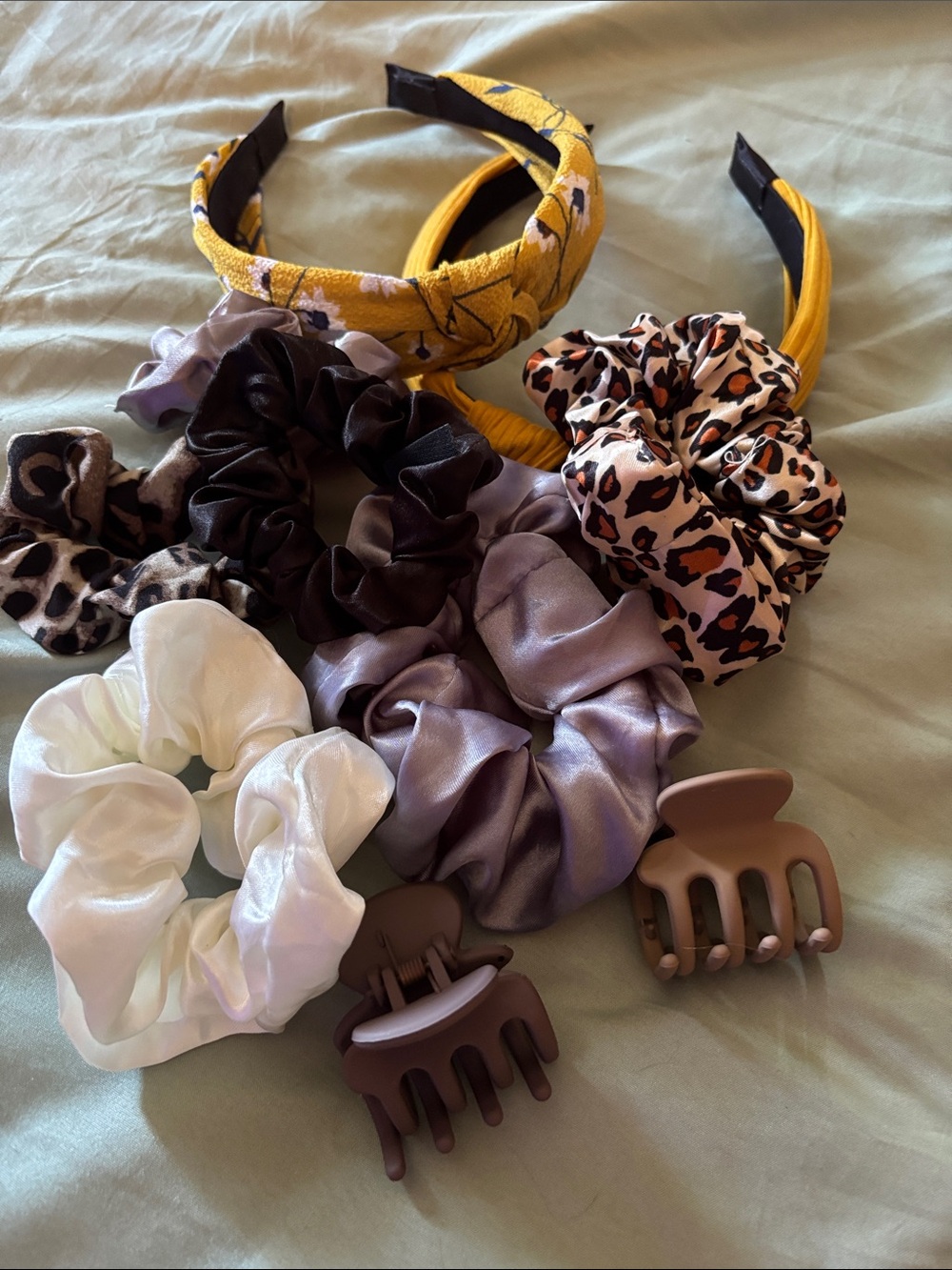 Bundle of hair accessories